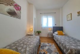 Stan sa bazenom i pogledom na more, Medulin, Istra, Medulin, Appartment