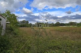 ISTRA, KANFANAR - Građevinsko zemljište na rubu manjeg naselja, Kanfanar, Terrain