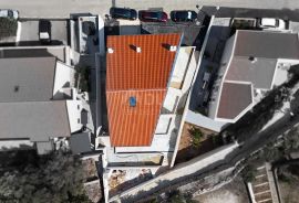 MALI LOŠINJ, CENTAR - Jedinstveni penthouse na 100m od mora!, Mali Lošinj, شقة