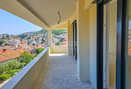 MALI LOŠINJ, CENTAR - Jedinstveni penthouse na 100m od mora!, Mali Lošinj, Daire