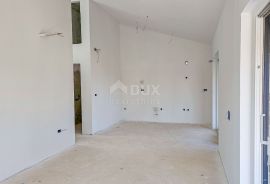 MALI LOŠINJ, CENTAR - Jedinstveni penthouse na 100m od mora!, Mali Lošinj, Stan