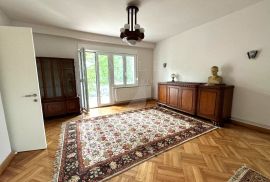 POSLOVNI PROSTOR, ZAKUP, ŠALATA, 136 m2, 5-sobni + 16 m2 GARSONIJERA, Gornji Grad - Medveščak, Appartement