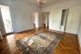 STAN, NAJAM, ŠALATA, 136 m2, 5-sobni + 16 m2 GARSONIJERA, Gornji Grad - Medveščak, Apartamento