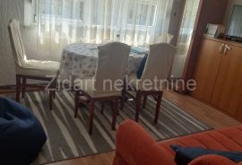 Zemun polje, dvoiposoban, odličan, Zemun, Apartamento