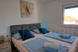 Uvlala Soline, otok Krk, dvosoban stan 62 m2, pogled na more, prodaja, Dobrinj, Apartamento