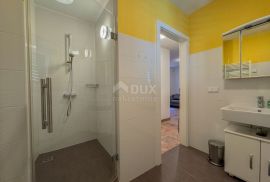 ROVINJ, CENTAR – vrhunsko uređeni objekt u srcu Rovinja s krovnom terasom, pogled, jacuzzi, Rovinj, House