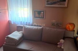 ISTRA, MEDULIN - Dvosobni stan s terasom samo 400 metara od mora, Medulin, Appartement