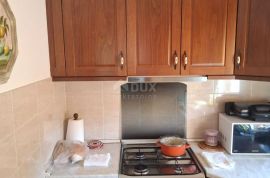 ISTRA, MEDULIN - Dvosobni stan s terasom samo 400 metara od mora, Medulin, Appartement