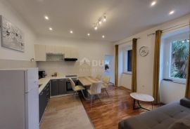 OPATIJA, VOLOSKO - Kompletno adaptirani apartman 100 metara od mora!, Opatija, Flat