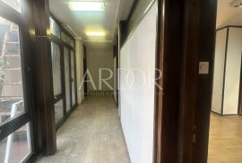 Rijeka centar, poslovni prostor 83,70 m2, Rijeka, Commercial property