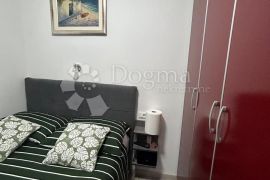 Stan s terasom na odličnoj poziciji, Rijeka, Appartement