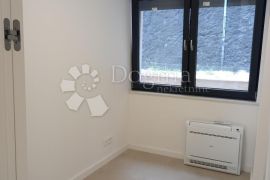 Crikvenica, prilika u novogradnji na super lokaciji, Crikvenica, Appartement