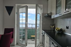 Bulevard, 2s,balkon,jug,pogled. RIJETKOST !!!, Rijeka, Appartamento