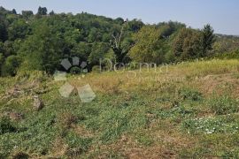 Građevinsko zemljište na traženoj lokaciji, Gornji Kneginec, Γη