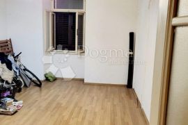 ISTRA/PULA PROSTRAN STAN KOD AMFITEATRA -PRILIKA, Pula, Apartamento