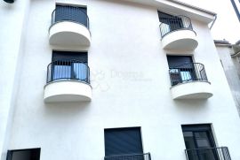 Crikvenica, novogradnja 5 minuta pješice od plaže, Crikvenica, Appartement