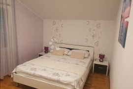 STUPIN ČELINE-ROGOZNICA, stan sa predivnim pogledom na more, Rogoznica, Appartement