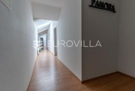 Požega, Mesnička, moderni poslovni uredi 180 m2, Požega, Commercial property