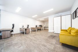 Zagreb, Bužanova, poslovni prostor 104 m2 u prizemlju stambeno-poslovne zgrade, Zagreb, Gewerbeimmobilie