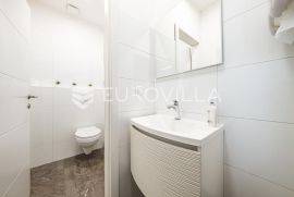 Zagreb, Bužanova, poslovni prostor 104 m2 u prizemlju stambeno-poslovne zgrade, Zagreb, Commercial property