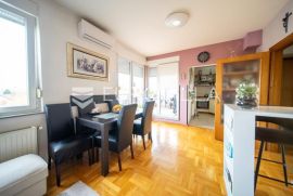 Zagreb, Gajnice, komforan dvosoban stan 52m2 + Garaža i spremište, Zagreb, Apartamento