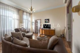 Istra, Pula, prekrasan konformni trosobni stan u centru NKP 93 m2, Pula, Appartement