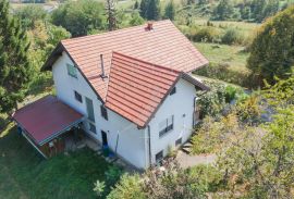 KUĆA, PRODAJA, KARLOVAC, 345 m2 + 1500 m2 ZEMLJIŠTE, Karlovac, House