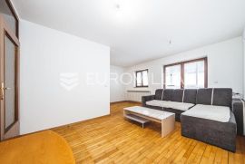 Zagreb, Trešnjevka trosoban stan NKP 70,46 m2, Zagreb, Apartamento