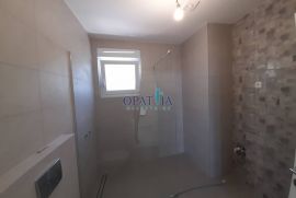 Opatija-Pobri stan 3S+DB, 2.kat, 112 m2,, Opatija - Okolica, Apartamento