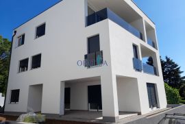 Opatija-Pobri stan 3S+DB, 2.kat, 112 m2,, Opatija - Okolica, Appartment