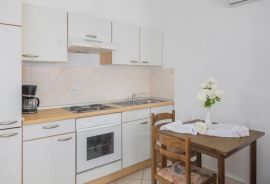 Kuća sa 6 apartmana na top lokaciji, Poreč, Istra, Poreč, Дом