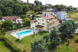 Kuća sa 6 apartmana na top lokaciji, Poreč, Istra, Poreč, بيت