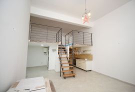 Labin, garsonijera blizu svih sadržaja, Labin, Apartamento