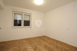 Rijeka, potpuno renovirani stan, Rijeka, Appartment