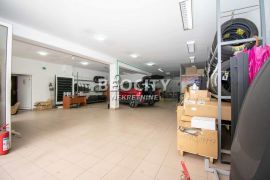 Zemun, Ugrinovačka, Ugrinovački put, 10.0, 1080m2, Zemun, Immobili commerciali