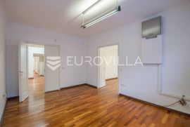 Zagreb, Zvonimirova ulica, luksuzan peterosoban stan NKP 131 m2, Zagreb, Wohnung