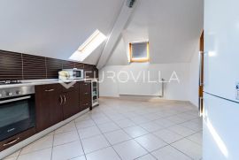 Požega, TOP LOKACIJA, atraktivan četverosoban stan 99 m2, Požega, Appartment