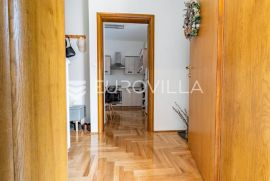 Požega, TOP LOKACIJA, moderan dvoetažni stan 75 m2, Požega, Appartment