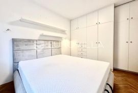 Zagreb, Mlinovi, trosoban stan NKP 70 m2 s loggiom, Zagreb, Wohnung