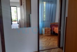 Njivice, otok Krk, dvojna kuća sa 3 apartmana, okućnica, pogled na more, prodaja, Krk, Дом