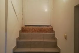 Izdajem garsonjeru na Banovom brdu, Orfelinova, 30m2, Čukarica, Appartement