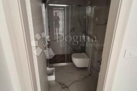 Novogradnja. Apartman u prizemlju u mirnom dijelu Palita, Rab, Appartment