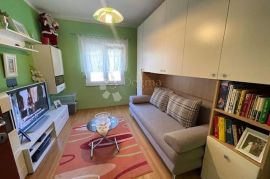 Predivan stan na viškovu 2s+db, Viškovo, Appartement