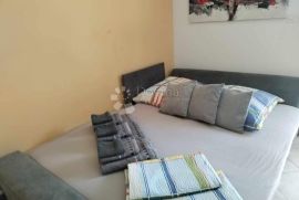 Samo kod nas!! Lijepo uređeni apartman sa terasom u Barbatu, Rab, Kвартира