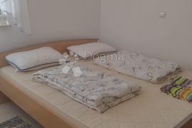 GRAD KRK - APARTMAN S VELIKOM OKUĆNICOM, Krk, Kвартира