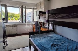 Velika Gorica, centar - obiteljski stan 80m2, uređen, 2 kat, Velika Gorica, Appartment