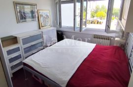 Velika Gorica, centar - obiteljski stan 80m2, uređen, 2 kat, Velika Gorica, Kвартира