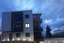 Splavarska, atraktivan stan - širi centar Osijeka, Osijek, Apartamento