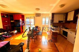 Gripe, Stan 3-sobni+DB, 83 m3, Top lokacija!!, Split, Appartement