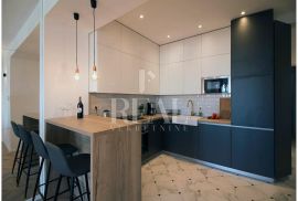 Centar, predivan novouređeni stan 2S+DB, Rijeka, Apartamento